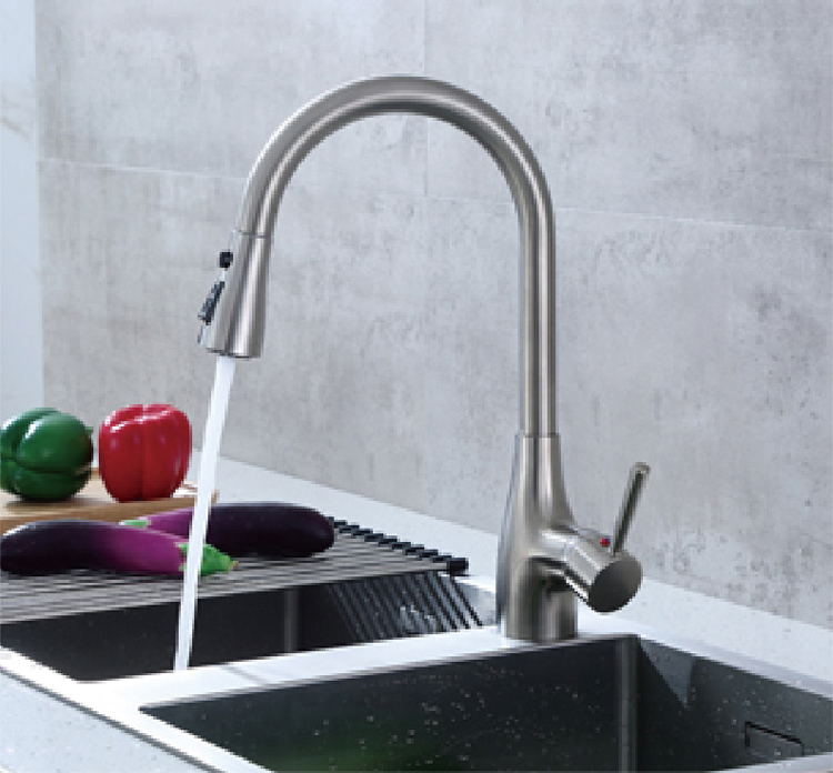 brass-single-hole-kitchen-faucet-with-sprayer